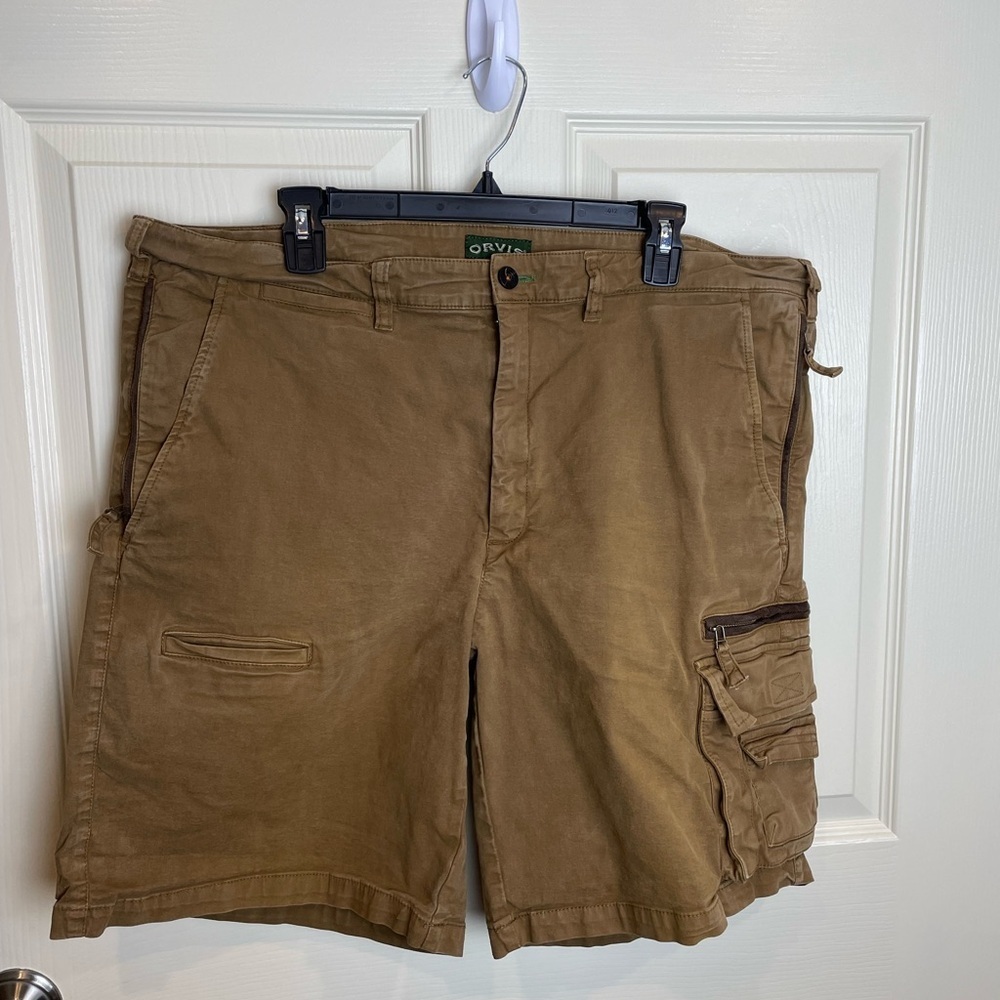 Orvis Heavy Duty Men's Brown Cargo Shorts 40